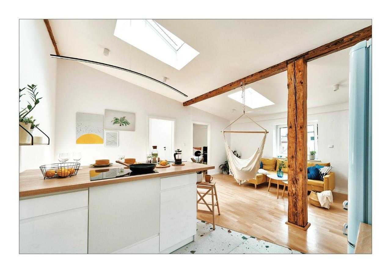 Sunny Apartment At The Heart Of Old Town Cracovie Extérieur photo