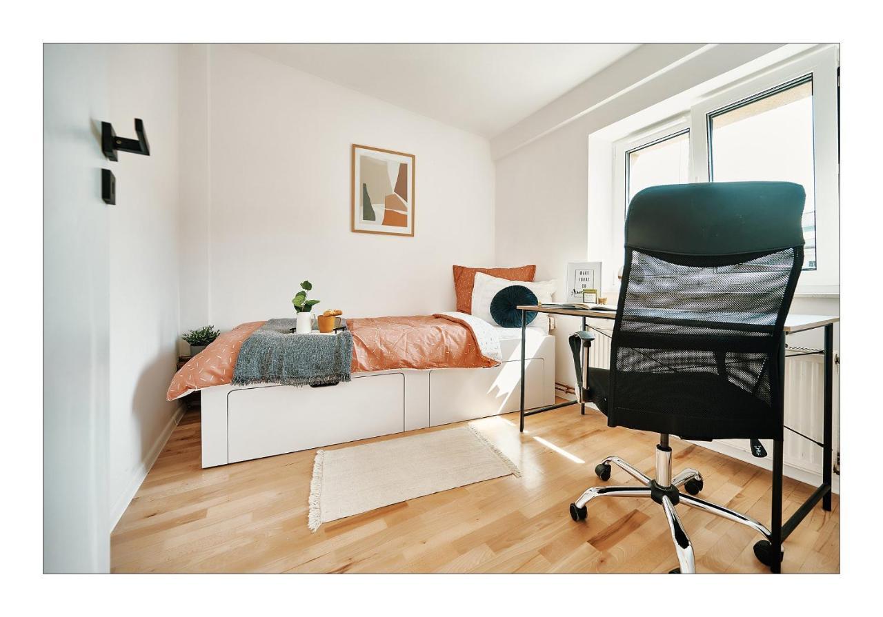 Sunny Apartment At The Heart Of Old Town Cracovie Extérieur photo