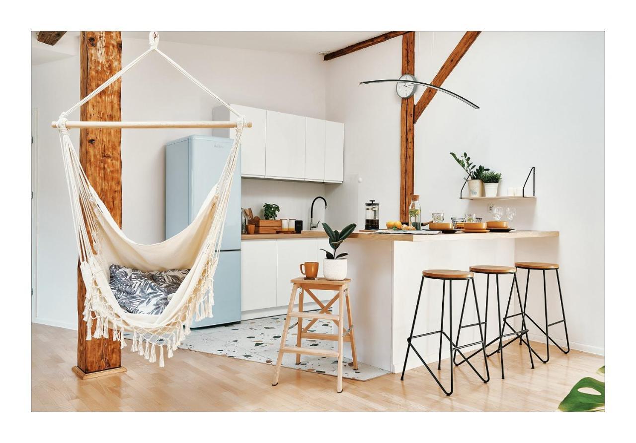 Sunny Apartment At The Heart Of Old Town Cracovie Extérieur photo